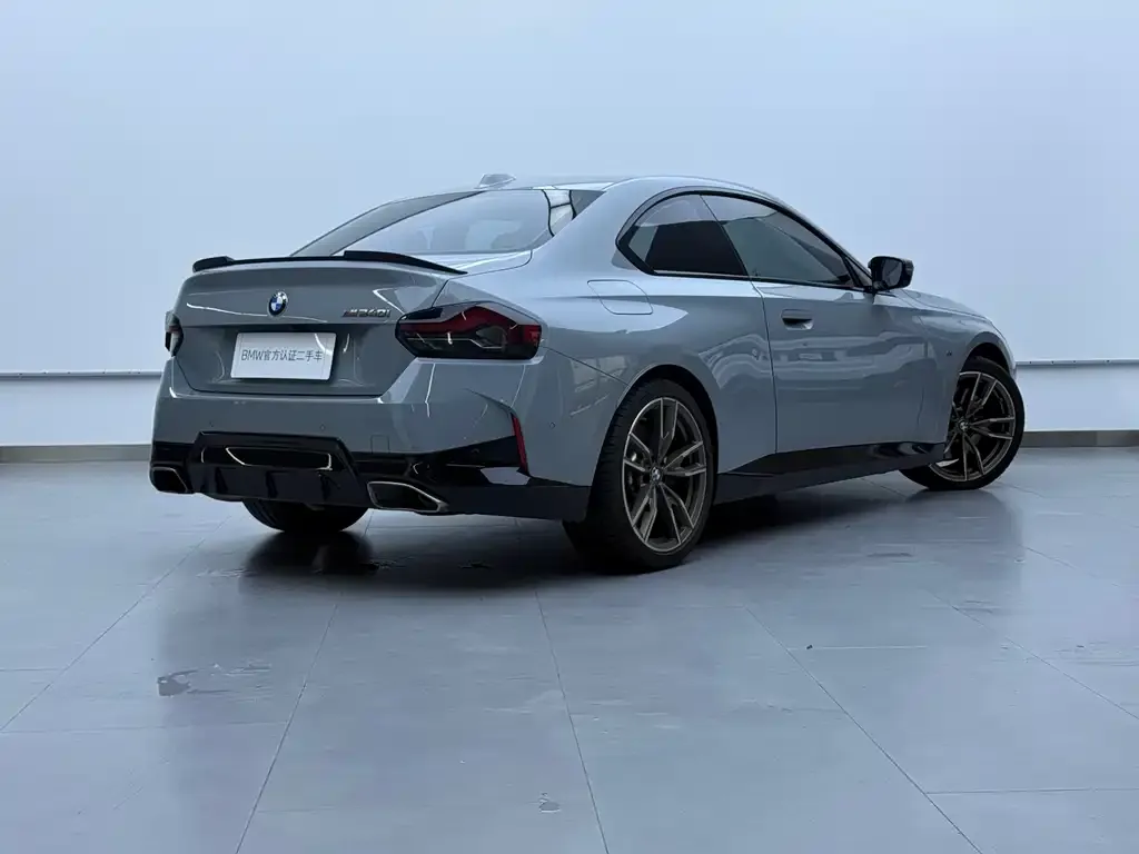 BMW M240i — фото 5
