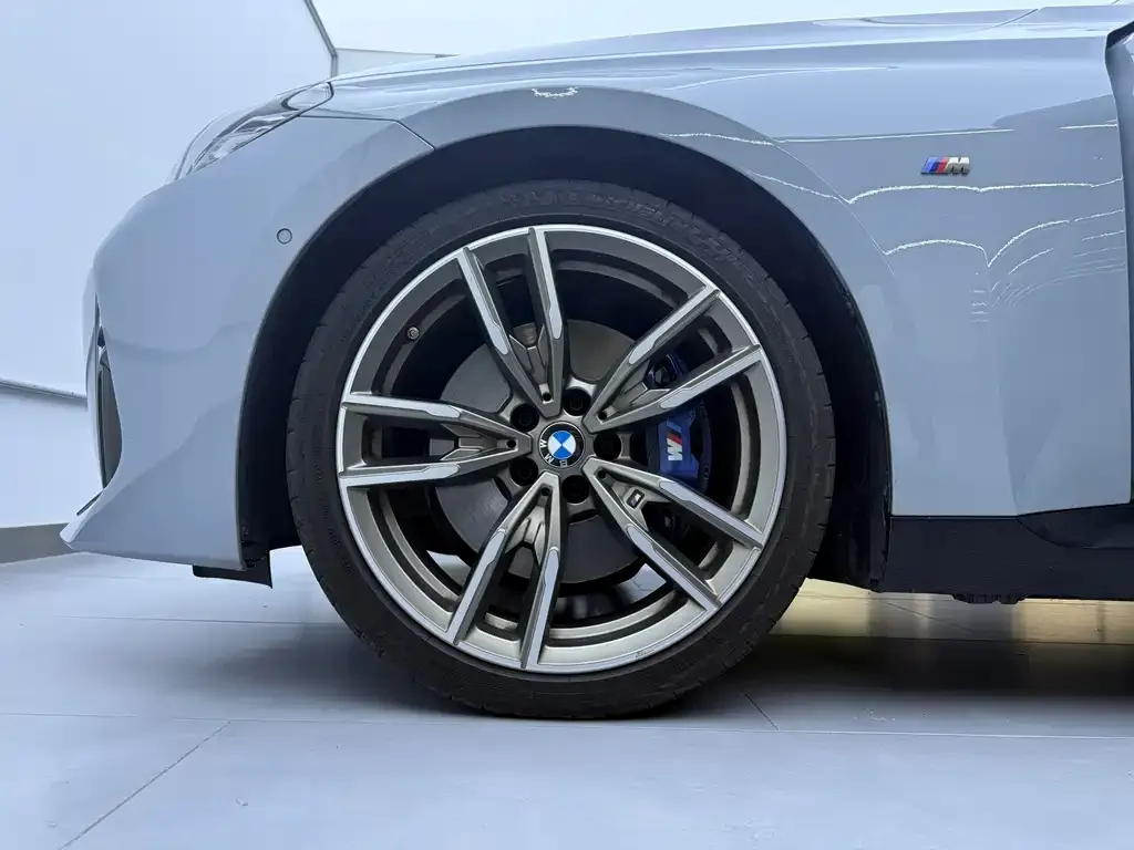 BMW M240i — фото 8