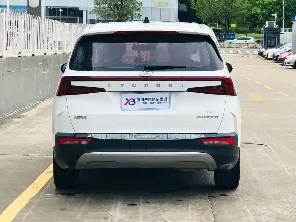 Hyundai Custo — фото 4