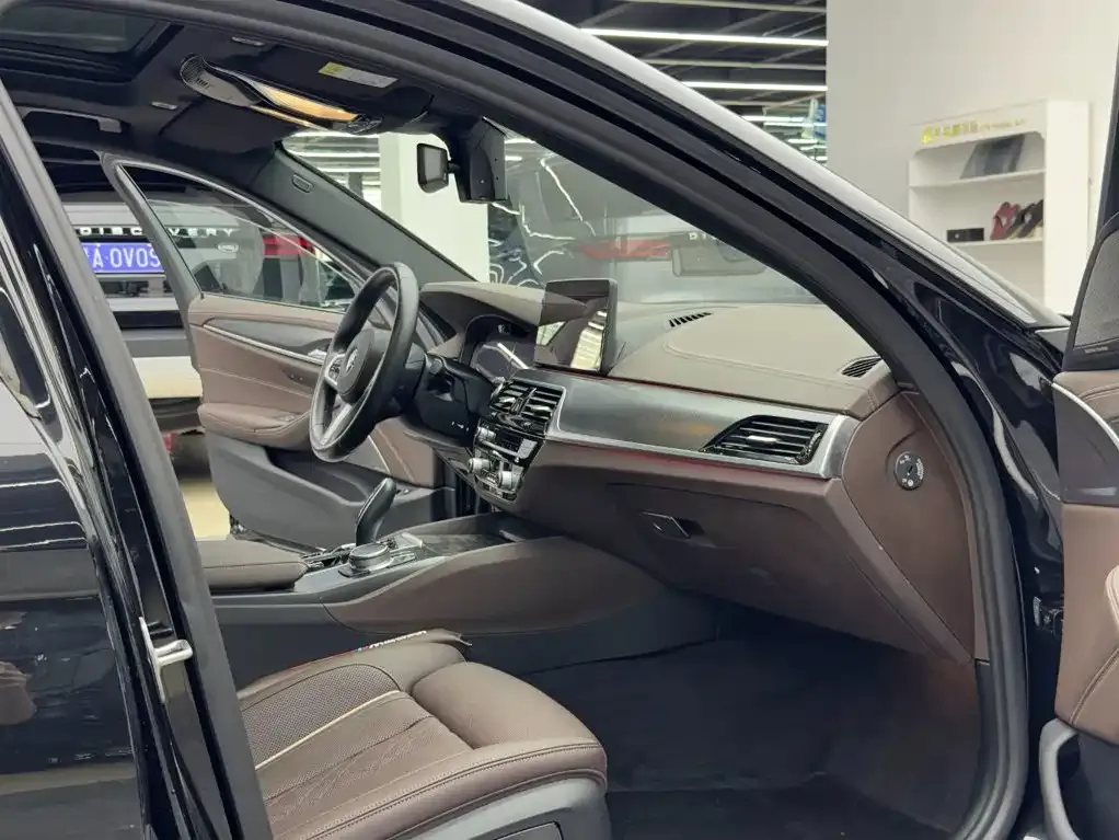 BMW 5 Series New Energy — фото 5