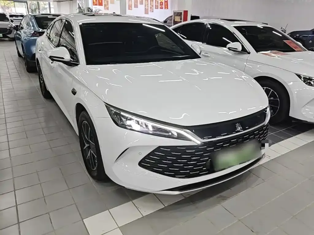 BYD Qin L — фото 10