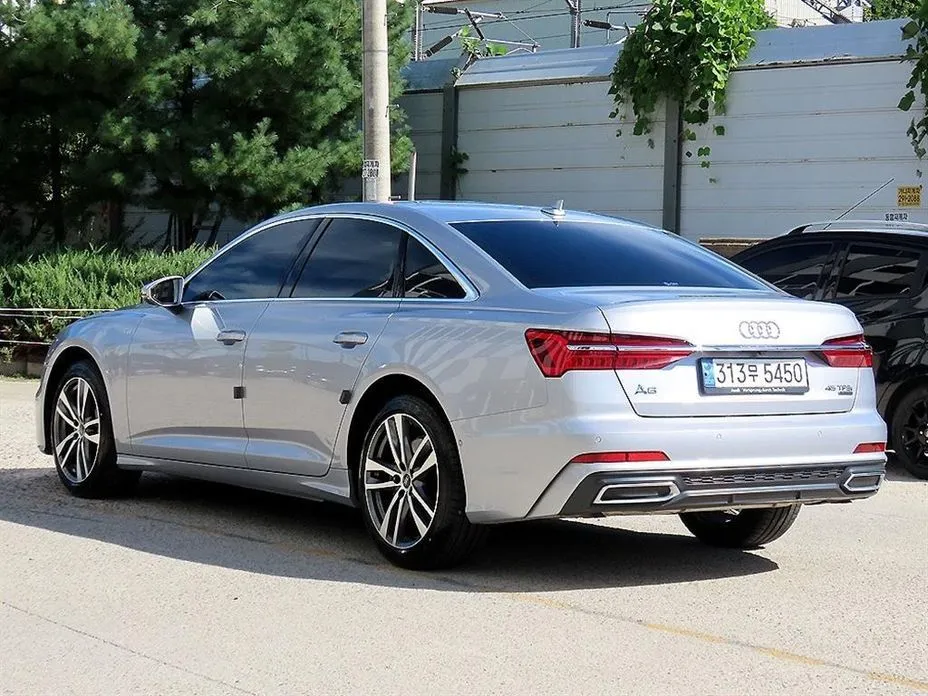 Audi A6 — фото 10
