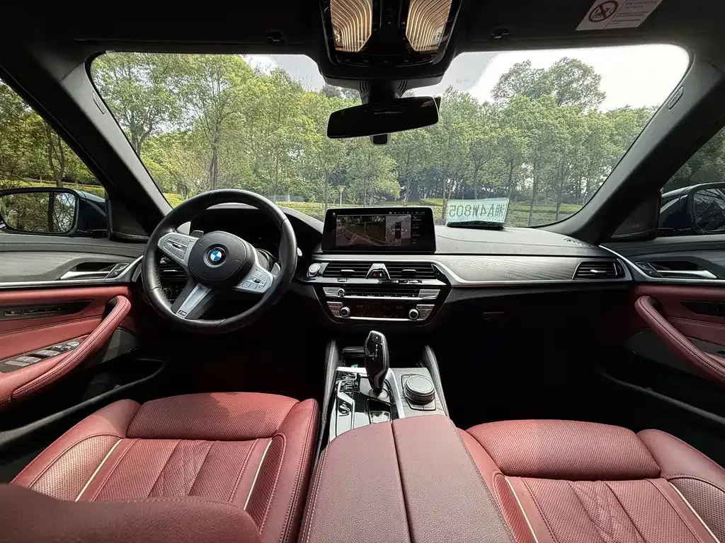BMW 5 Series — фото 4