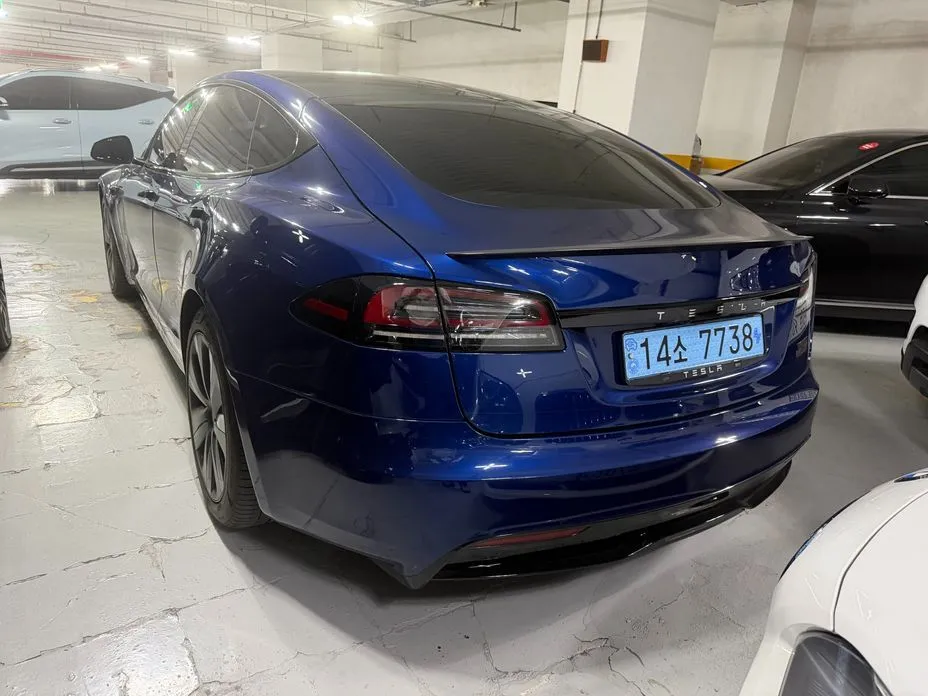 Tesla Model S — фото 10