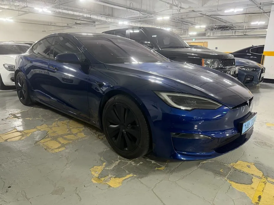 Tesla Model S — фото 5