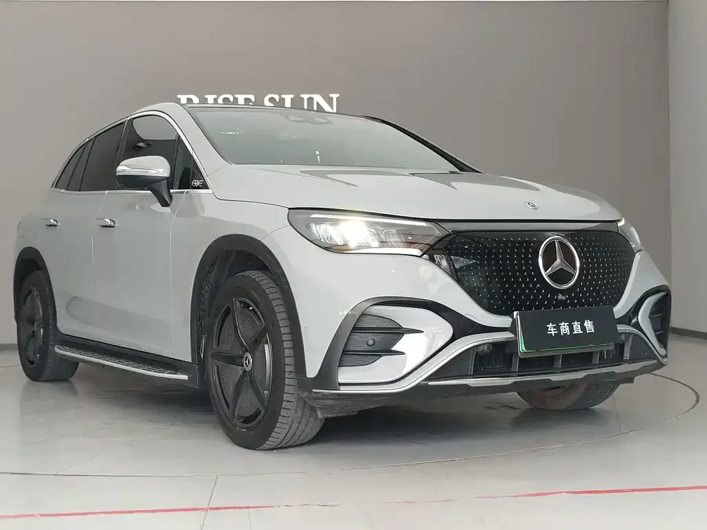 Mercedes-Benz EQE SUV — фото 3
