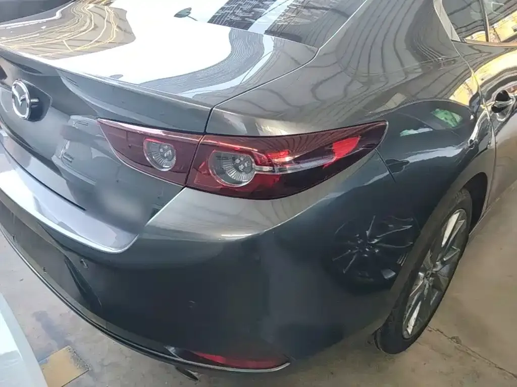 Mazda 3 Axela — фото 10