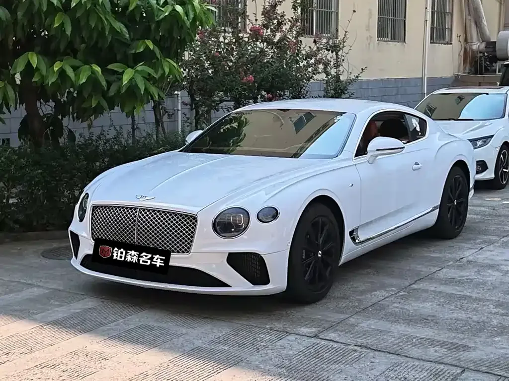 Bentley Continental — фото 1