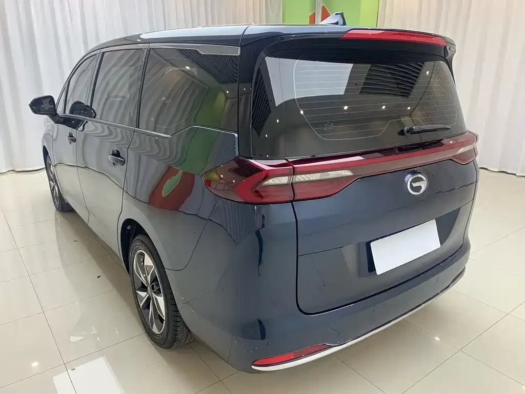 GAC Motor Trumpchi M6 — фото 10