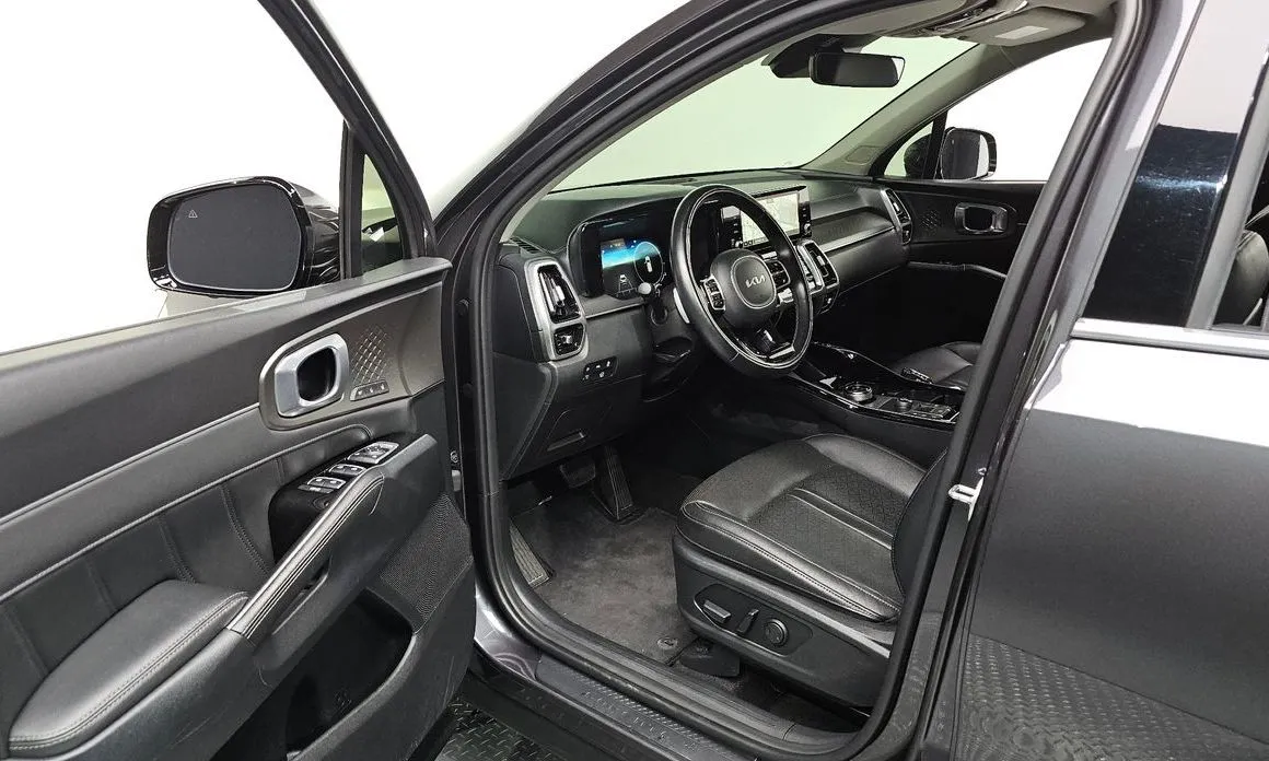 Kia Sorento — фото 7