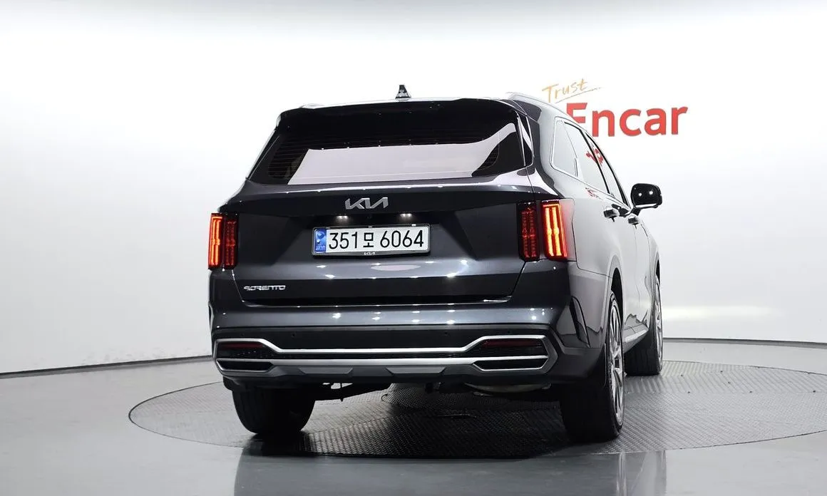 Kia Sorento — фото 3
