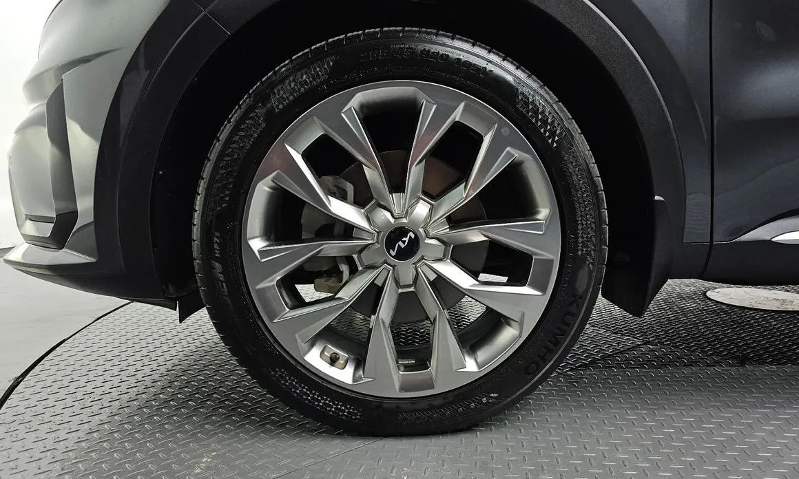 Kia Sorento — фото 9