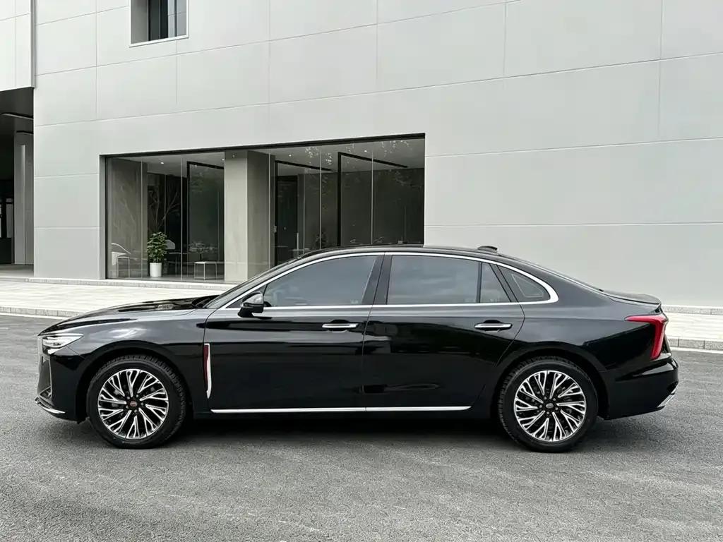 Hongqi H5 — фото 6