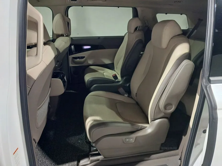 Kia Carnival — фото 2