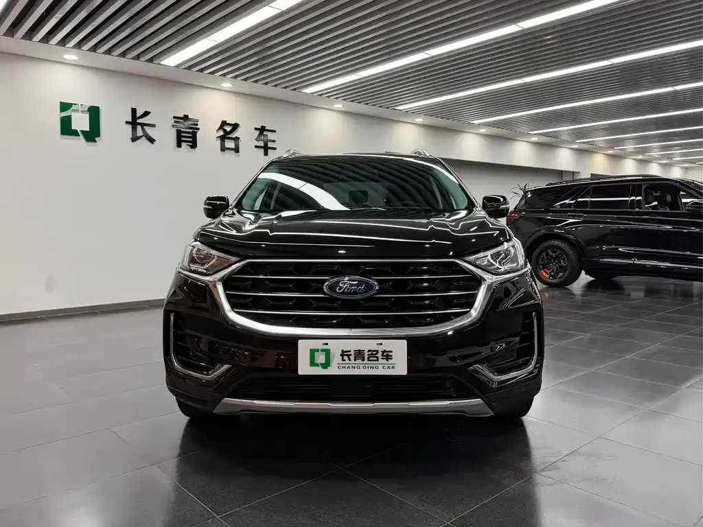 Ford Edge — фото 6