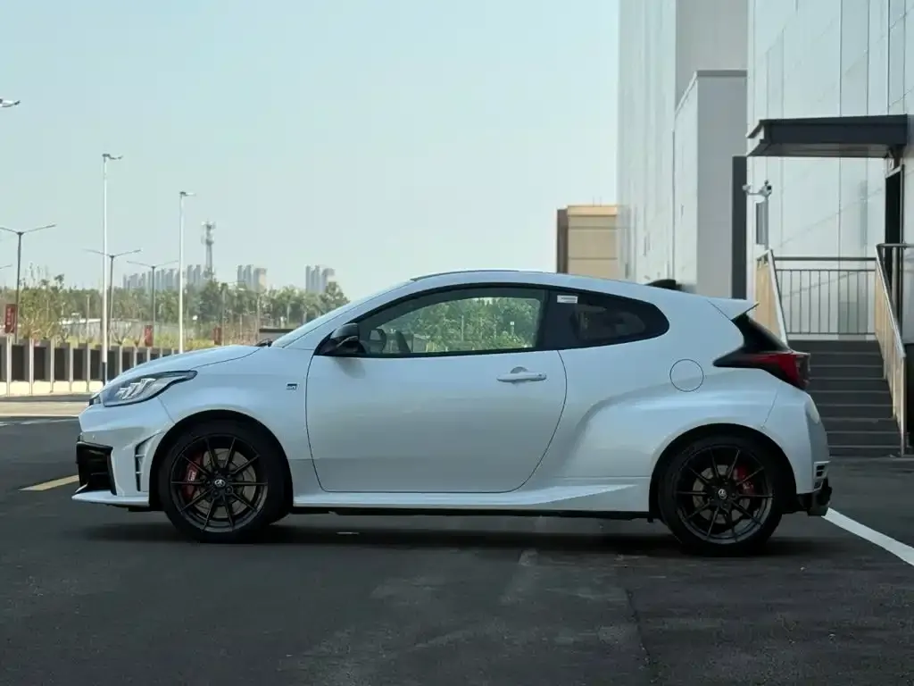 Toyota GR YARIS — фото 3