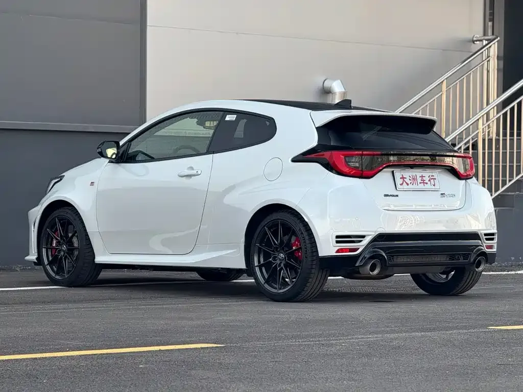 Toyota GR YARIS — фото 6