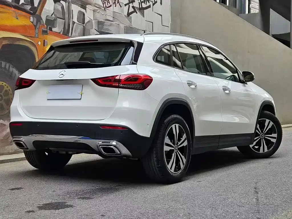 Mercedes-Benz GLA — фото 8