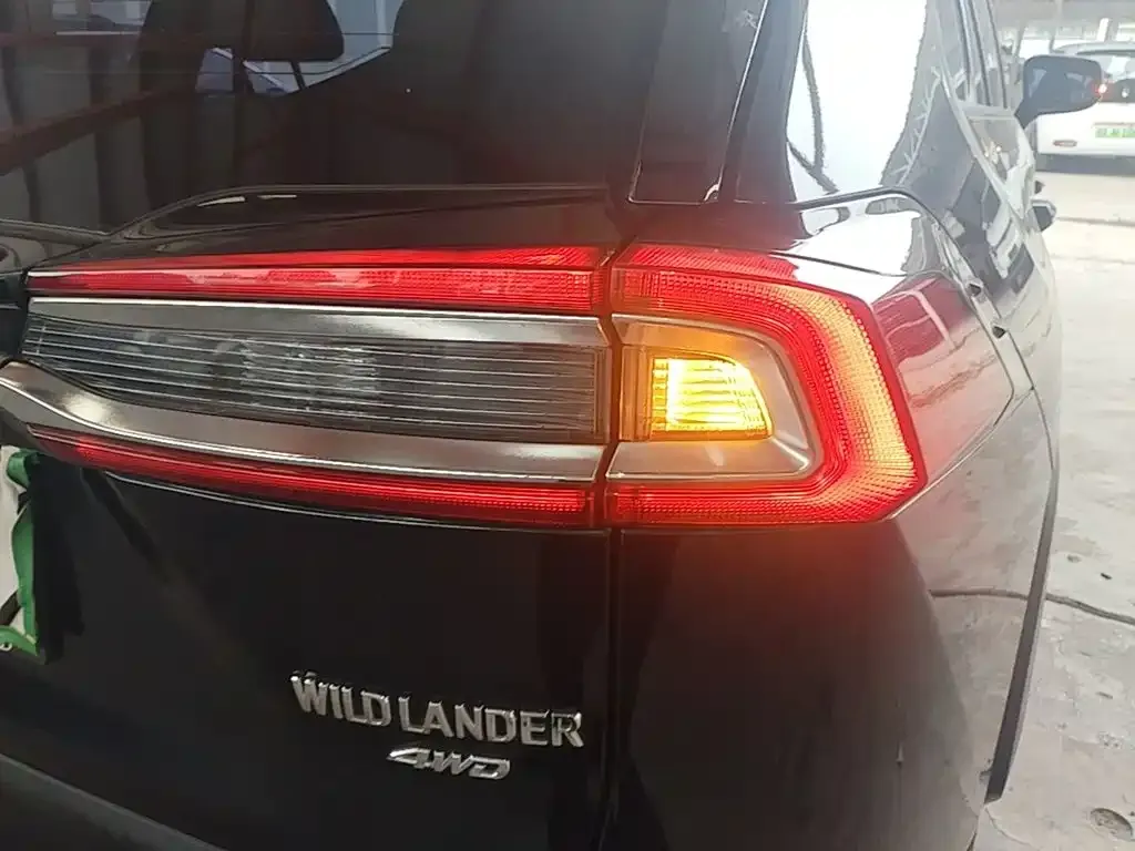 Toyota Wildlander — фото 4