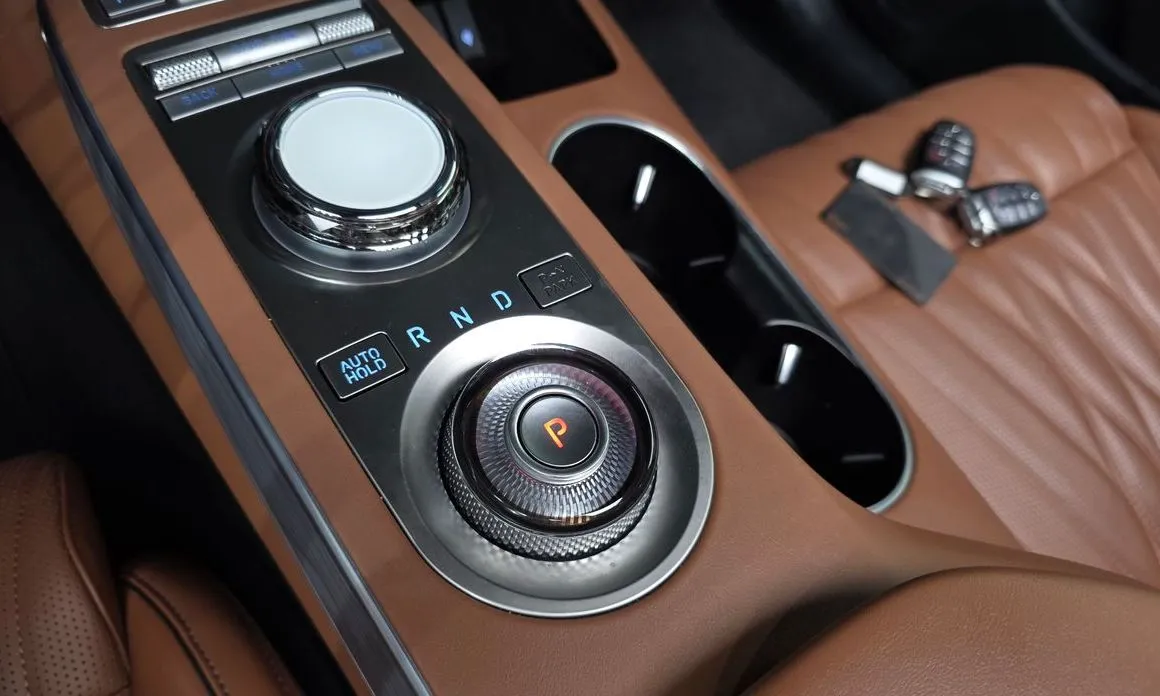 Genesis GV70 — фото 10