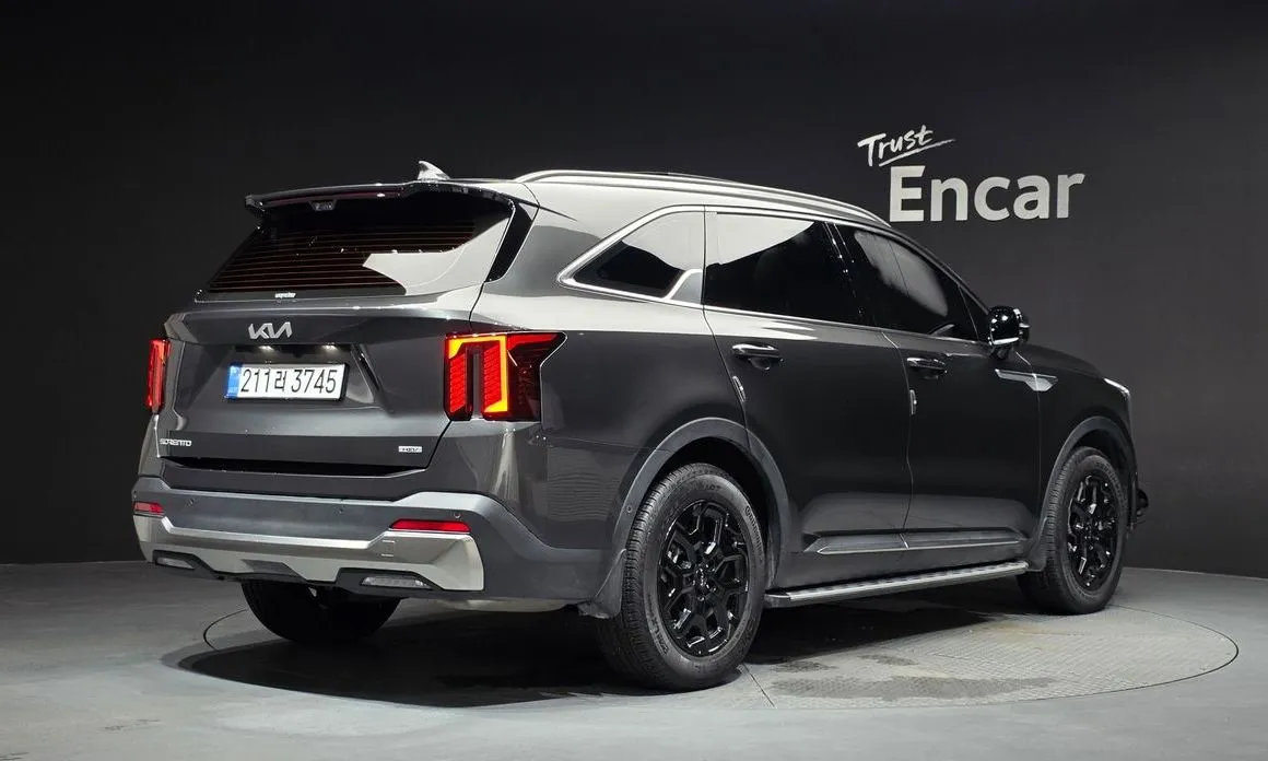 Kia Sorento — фото 6