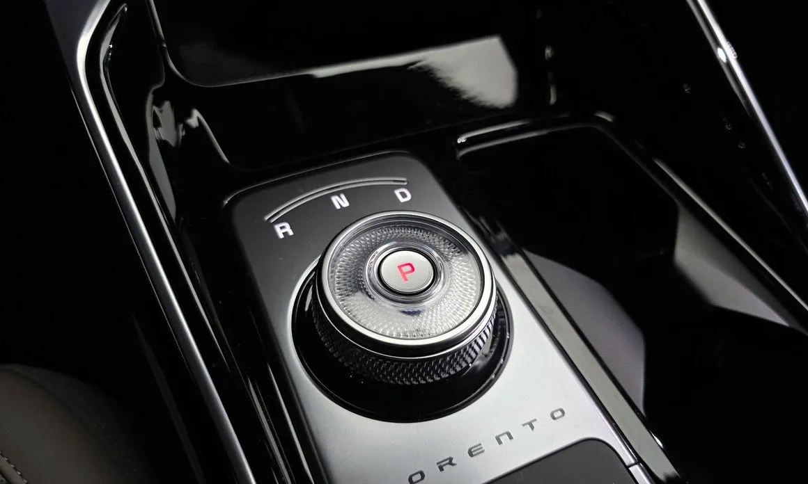 Kia Sorento — фото 4