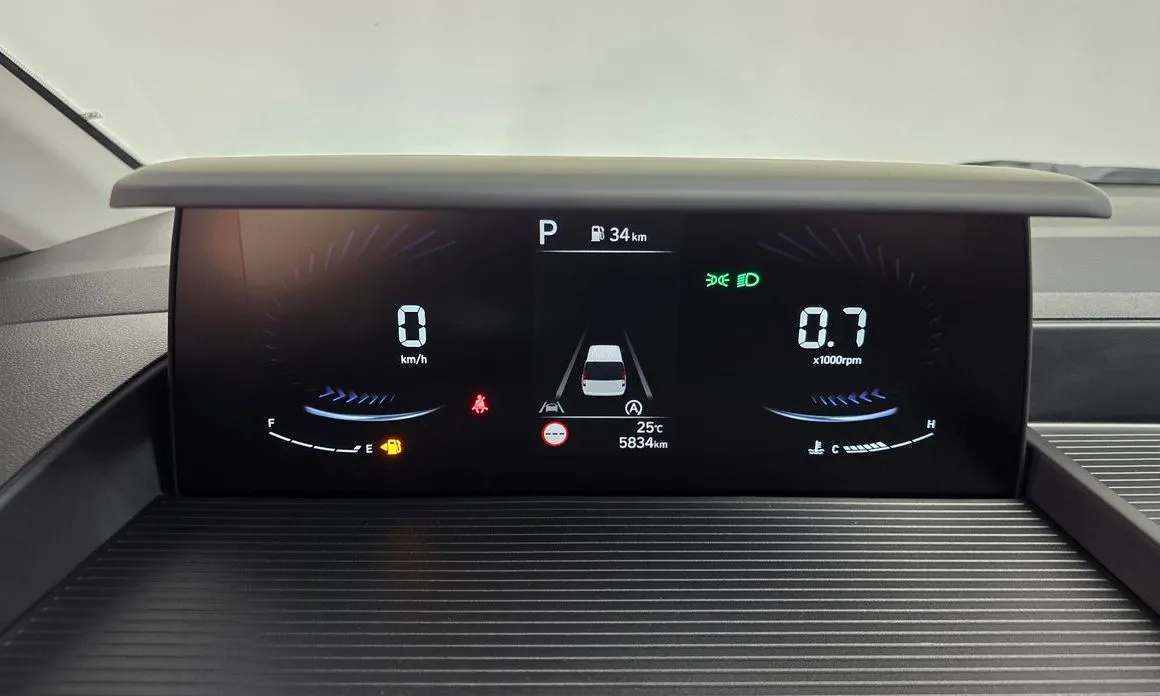 Hyundai Staria — фото 3