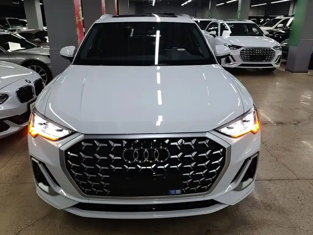 Audi Q3 — фото 5