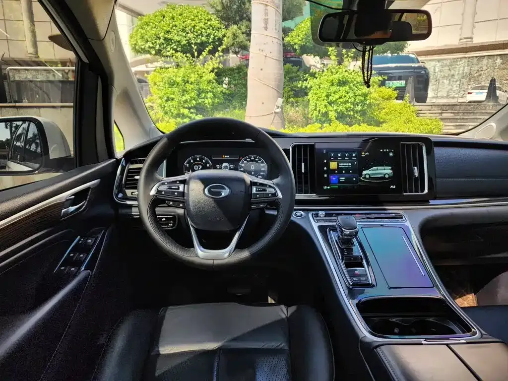 GAC Motor Trumpchi M8 — фото 9