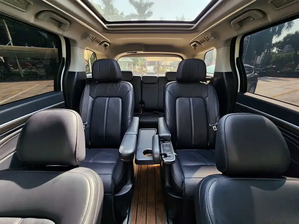 GAC Motor Trumpchi M8 — фото 6