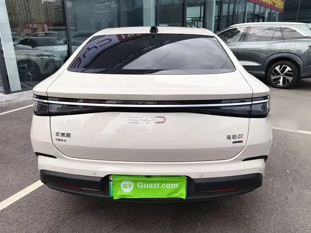 BYD Seal 07 DM-i — фото 6
