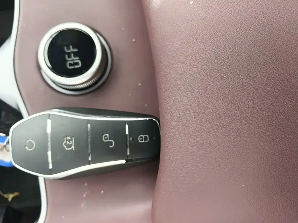 BYD Seal 07 DM-i — фото 7