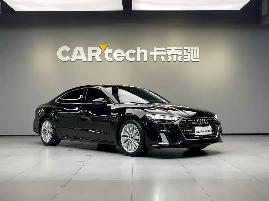 Audi A7L — фото 10