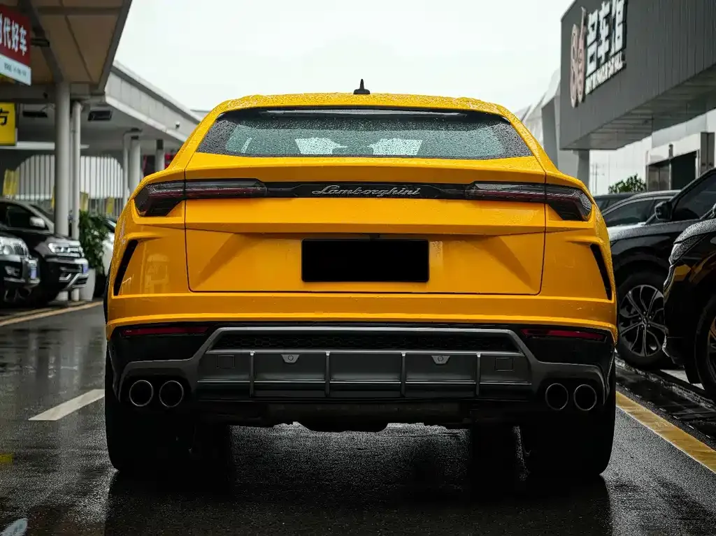 Lamborghini Urus — фото 6