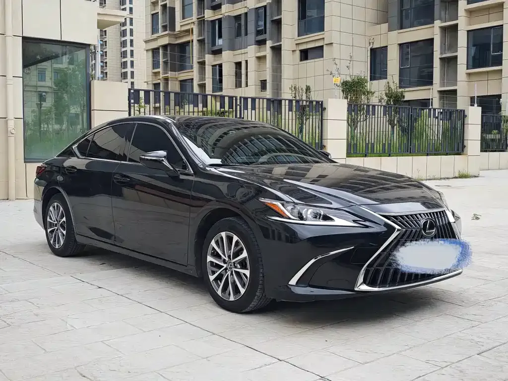 Lexus ES — фото 8
