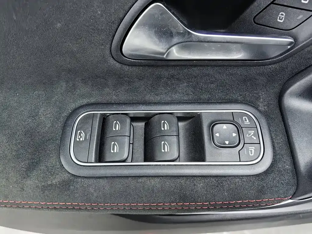 Mercedes-Benz CLA (Import) — фото 10