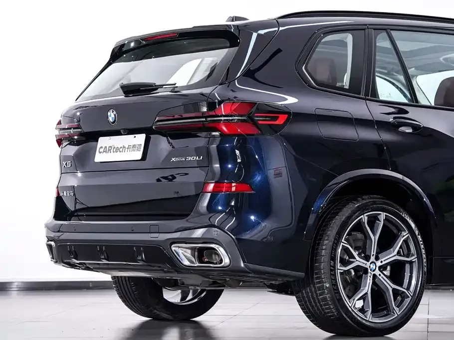 BMW X5 — фото 10