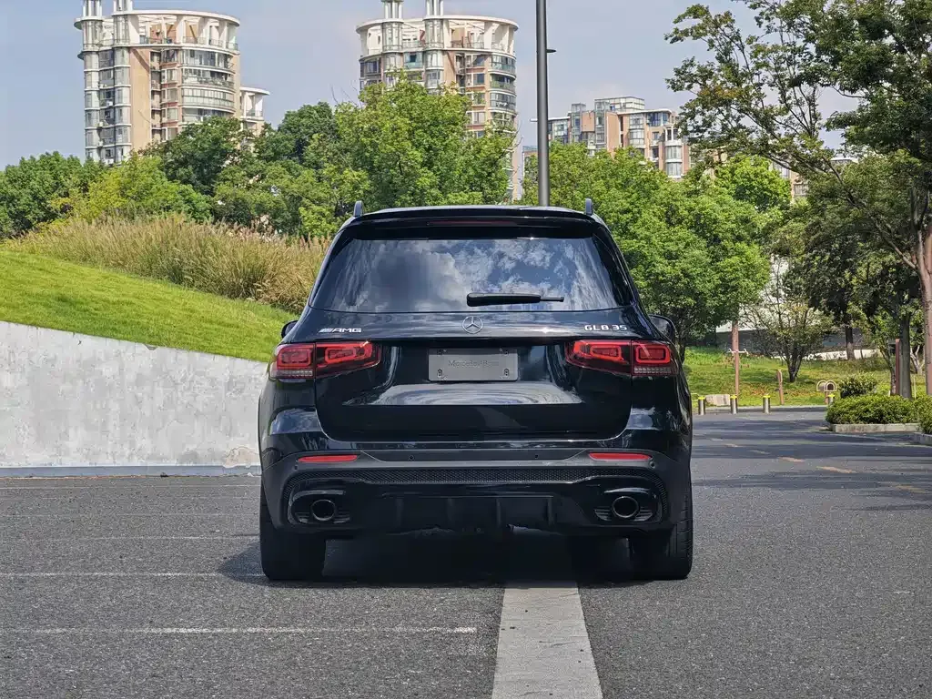 Mercedes-Benz GLB AMG — фото 7