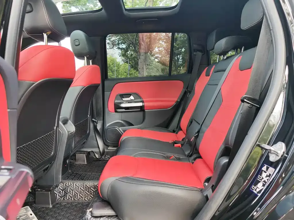 Mercedes-Benz GLB AMG — фото 3