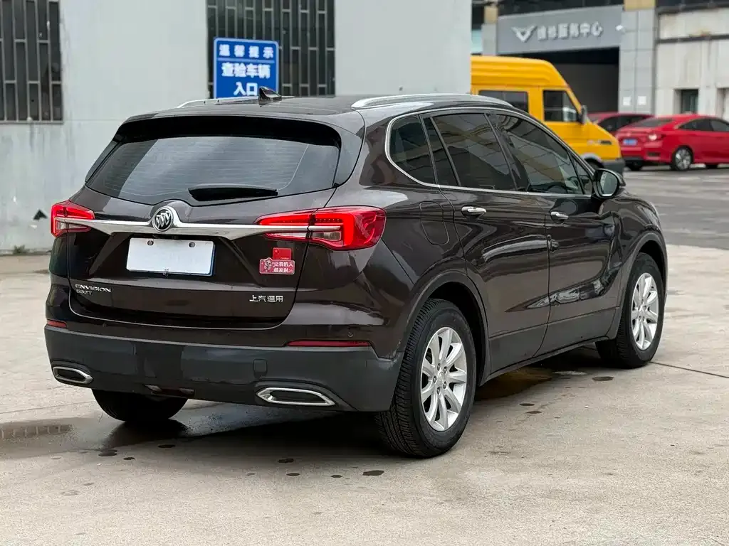 Buick Envision Plus — фото 9