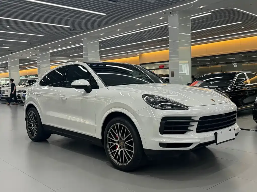 Porsche Cayenne — фото 8