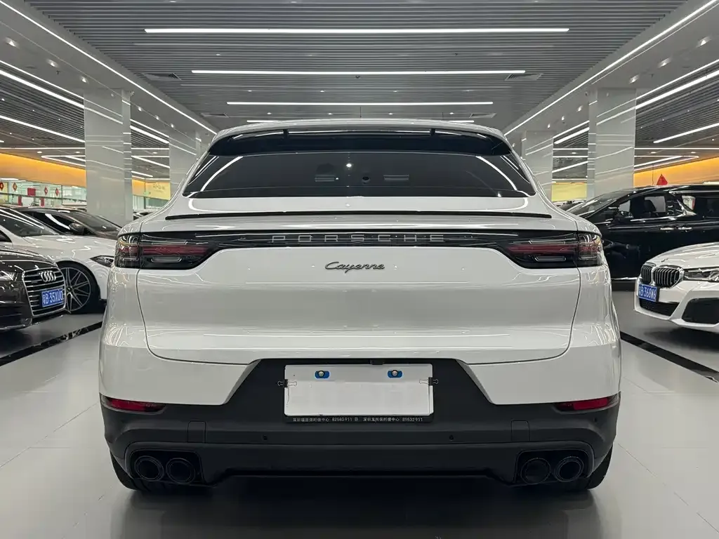 Porsche Cayenne — фото 2