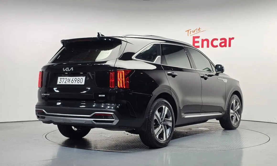 Kia Sorento — фото 9