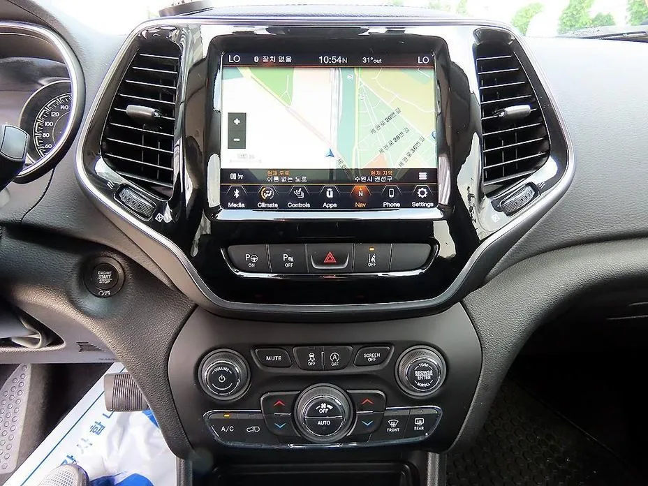 Jeep Cherokee — фото 6