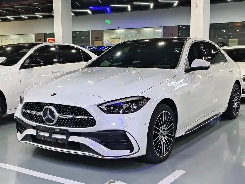 Mercedes-Benz C-Class — фото 1