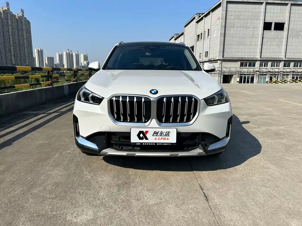 BMW X1 — фото 7