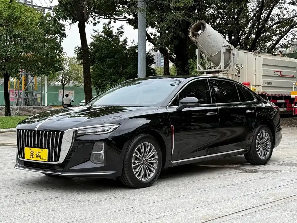 Hongqi H5 — фото 1