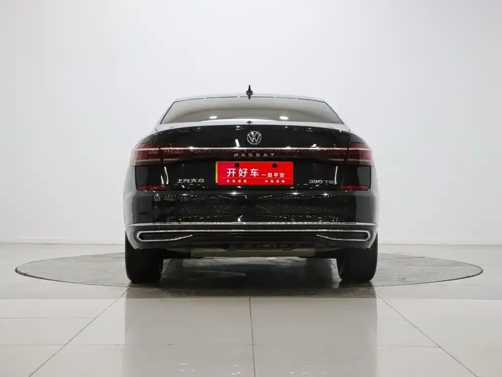 Volkswagen Passat — фото 4
