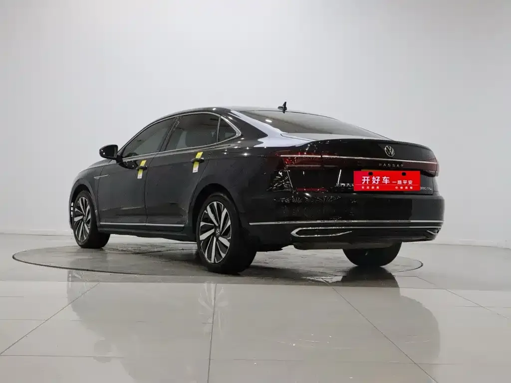 Volkswagen Passat — фото 2