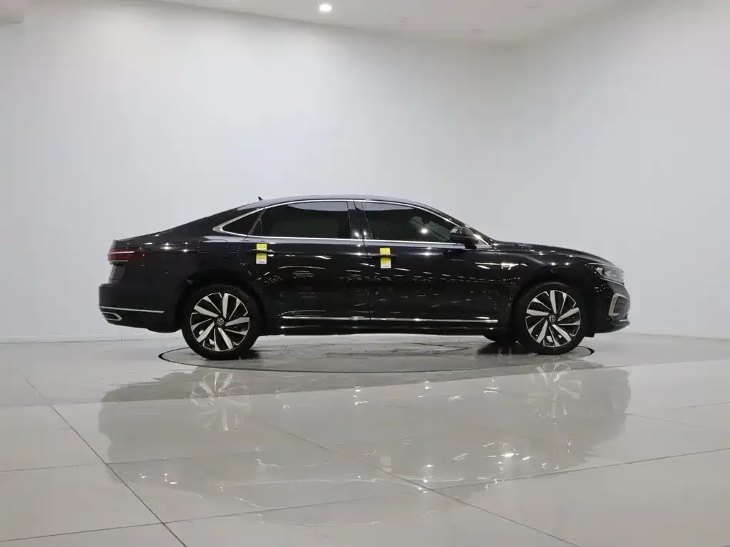 Volkswagen Passat — фото 3